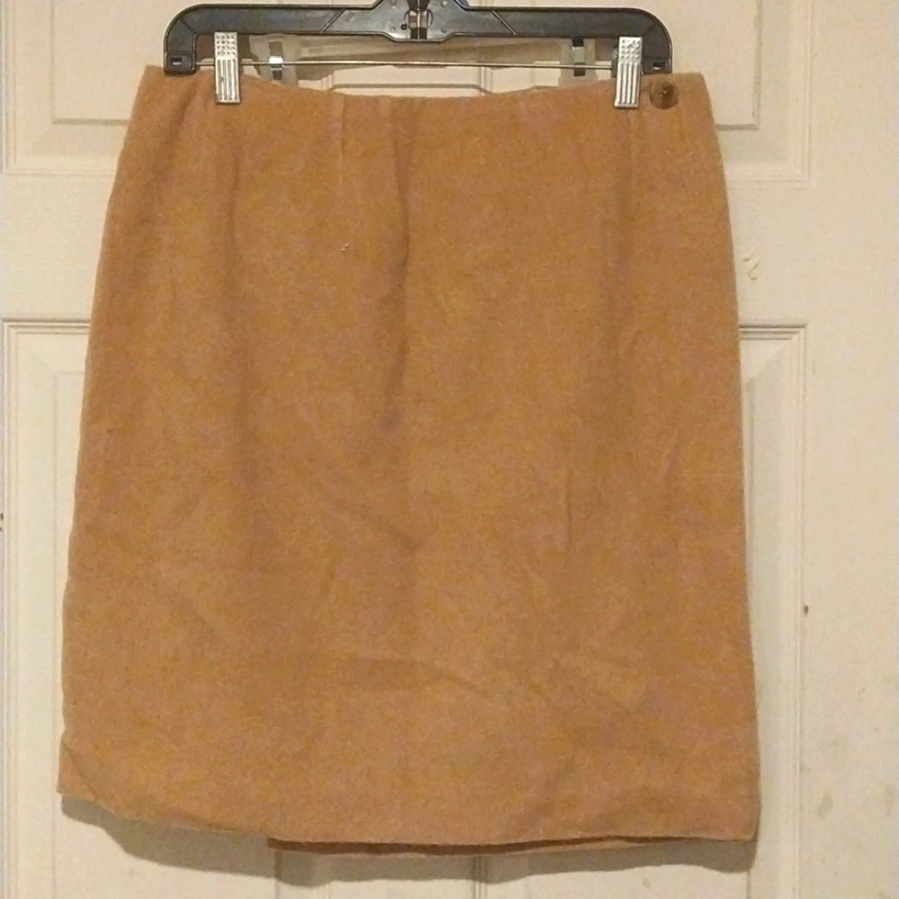 David n 100% Camelhair Size 10 women's mini wrap skirt rich tan color A line